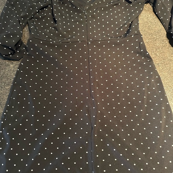 Black Dress (with small white points) - Picture 3 of 4